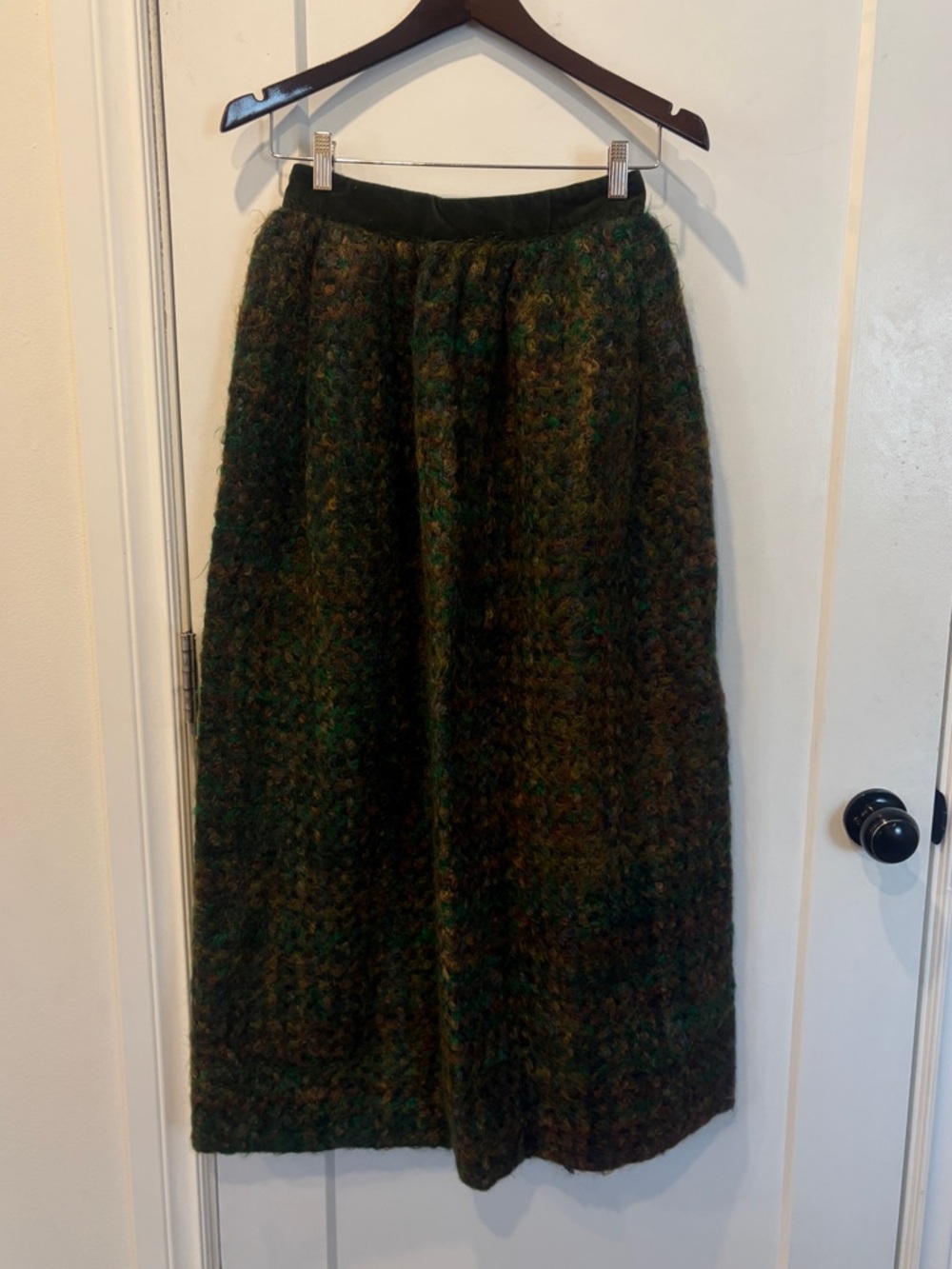 Vintage union made 1960s Green Multi-Tone Wool Blend Skirt - Picture 3 of 15